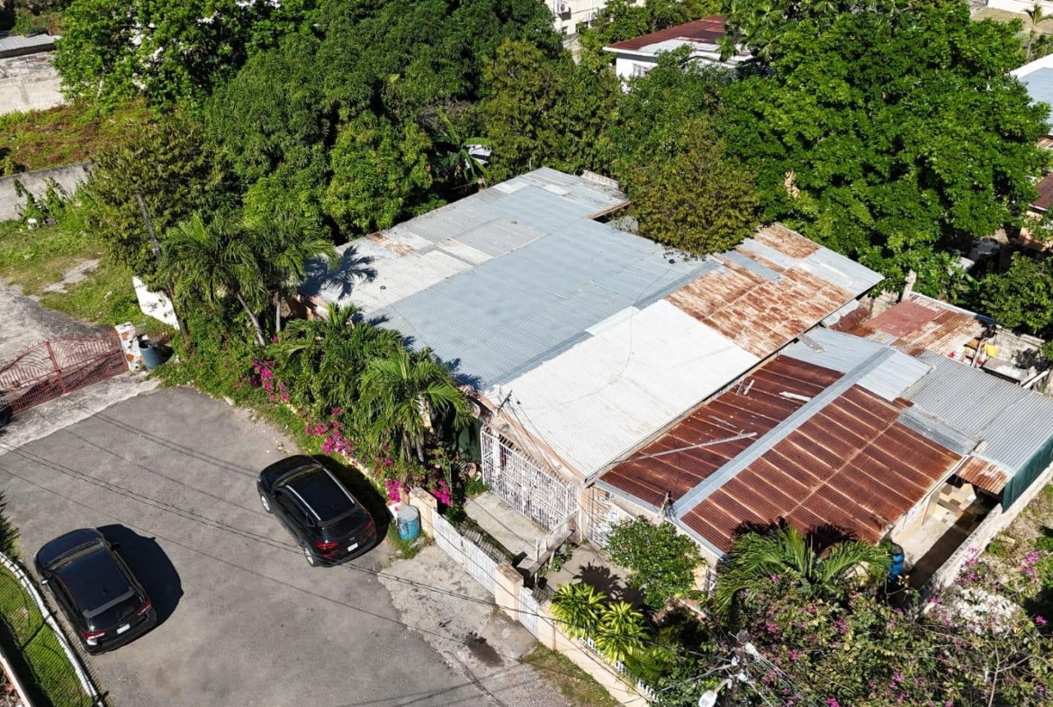 Thirtieth image of 10 Charlton Close in Kingston 8, St. Andrew, Jamaica - property is For Sale