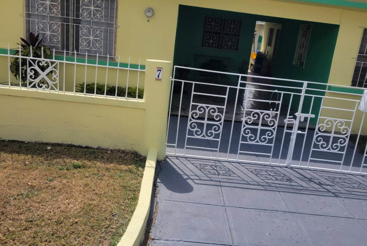 Second image of 7 Dennis Avenue, Kgn 19 in Kingston 19, St. Andrew, Jamaica - property is For Sale