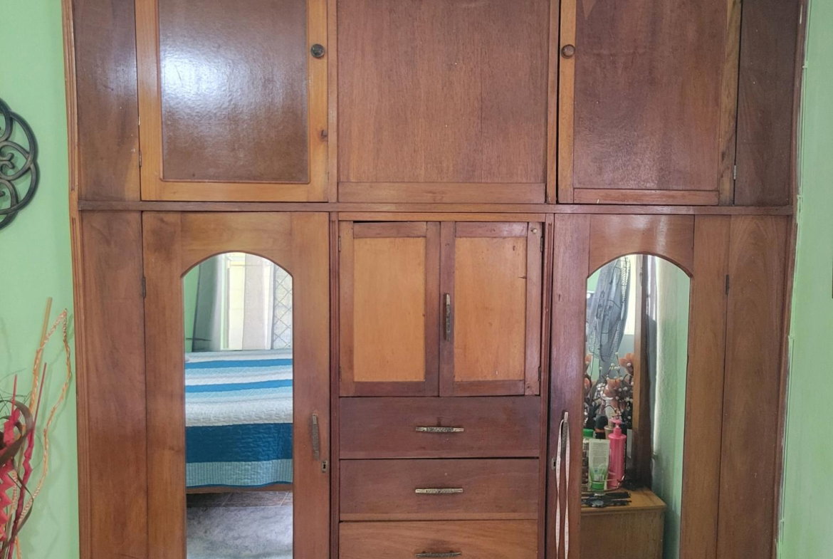 Eleventh image of 7 Dennis Avenue, Kgn 19 in Kingston 19, St. Andrew, Jamaica - property is For Sale