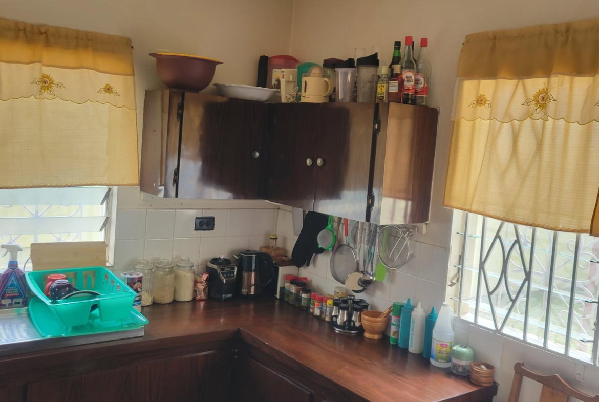 Thirteenth image of 7 Dennis Avenue, Kgn 19 in Kingston 19, St. Andrew, Jamaica - property is For Sale