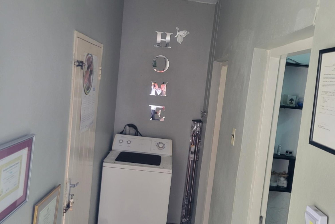 Twenty-First image of 7 Dennis Avenue, Kgn 19 in Kingston 19, St. Andrew, Jamaica - property is For Sale