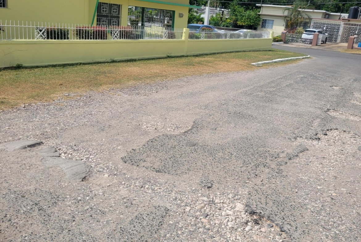 Twenty-Third image of 7 Dennis Avenue, Kgn 19 in Kingston 19, St. Andrew, Jamaica - property is For Sale