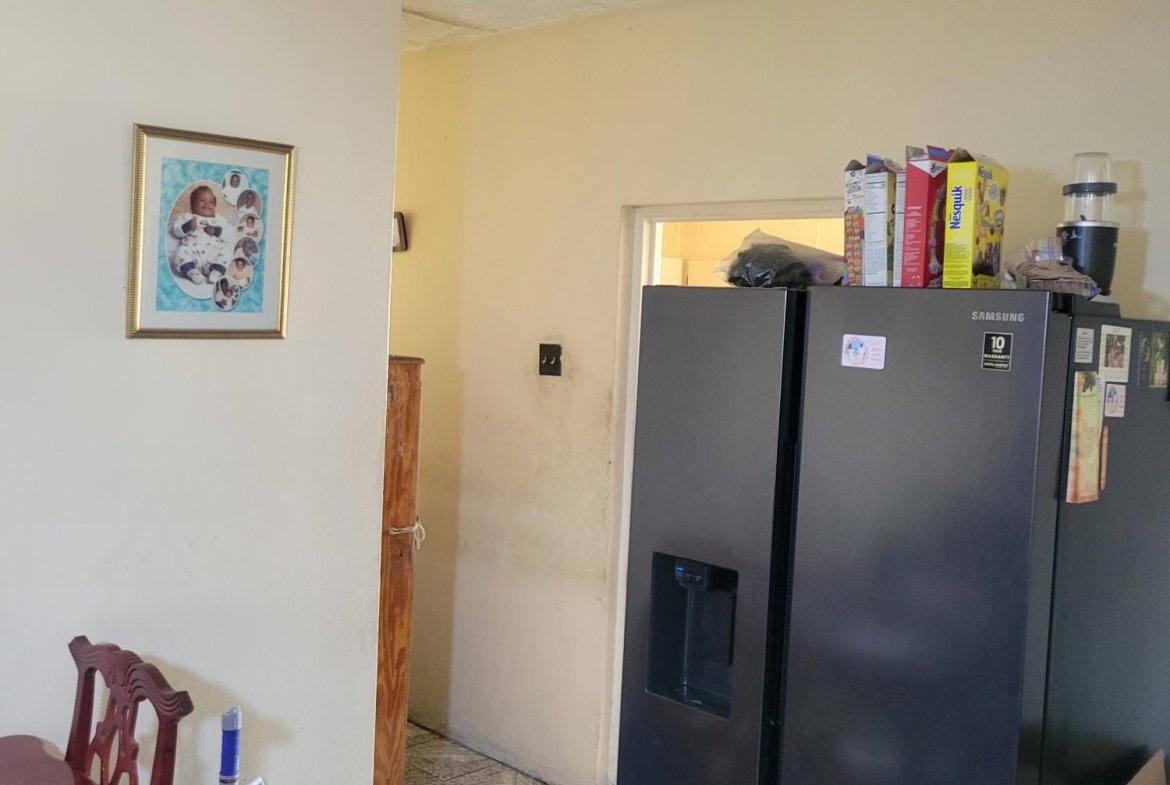 Ninth image of 7 Dennis Avenue, Kgn 19 in Kingston 19, St. Andrew, Jamaica - property is For Sale