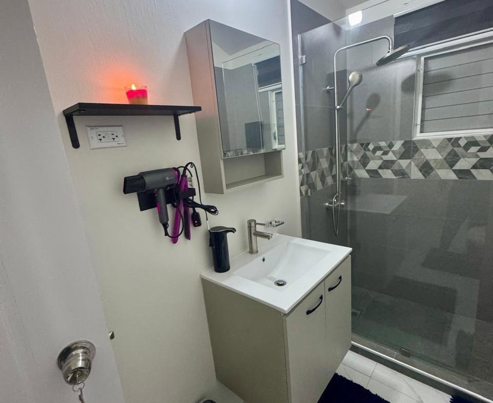 Fifth image of 990- Phoenix Park Village 2 in Phoenix Park, St. Catherine, Jamaica - property is For Rent