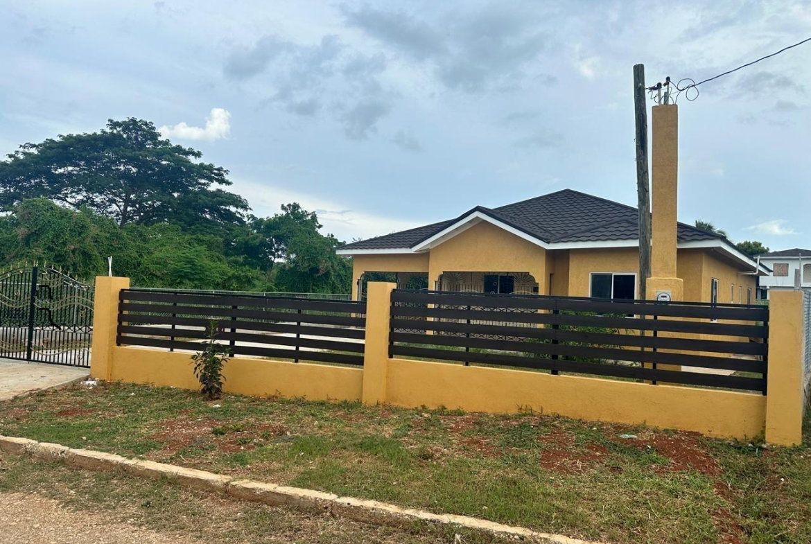 Second image of 35 Johnson Crescent in Spanish Town, St. Catherine, Jamaica - property is For Sale