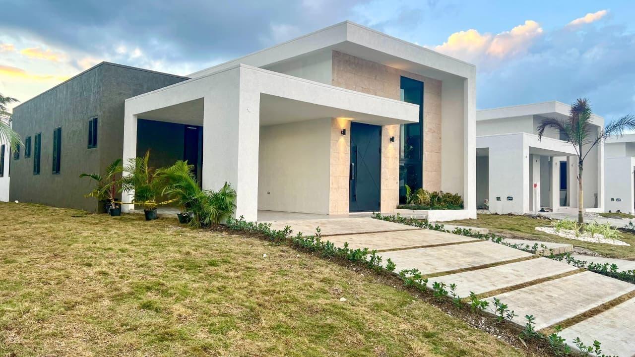 First image of 182 Palacio Rivera, Happy Ret in Breadnut Hill, St. Ann, Jamaica - property is For Sale