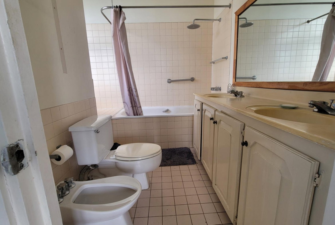 Eighteenth image of ph 6-1 Caribbean Close in Kingston 10, St. Andrew, Jamaica - property is For Sale