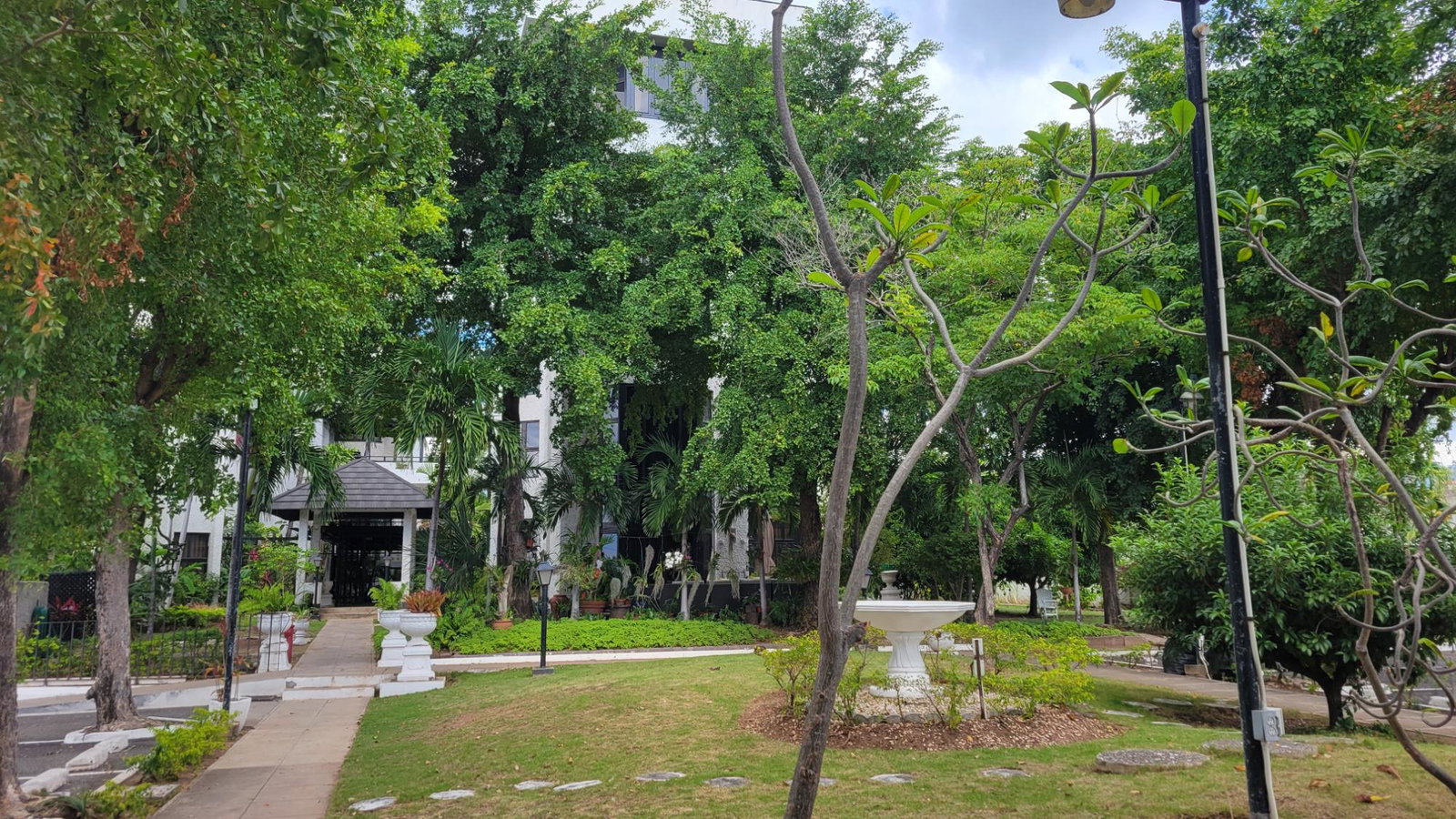 Penthouse-Apartment-for-Sale-in-Trafalgar-Apartments-New-Kingston-St.-Andrew-Jamaica Sixth image of ph 6-1 Caribbean Close in Kingston 10, St. Andrew, Jamaica - property is For Sale