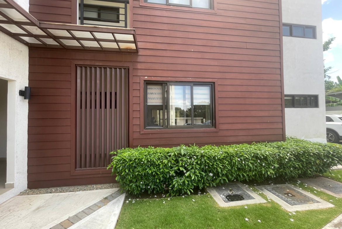 Sixteenth image of 8-6 Clieveden Ave in Kingston 6, St. Andrew, Jamaica - property is For Rent