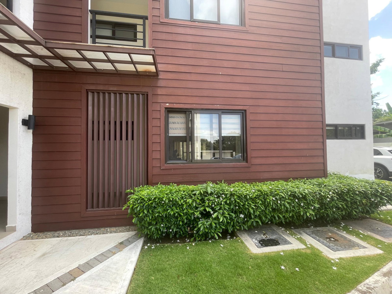 Sixteenth image of 8-6 Clieveden Ave in Kingston 6, St. Andrew, Jamaica - property is For Rent