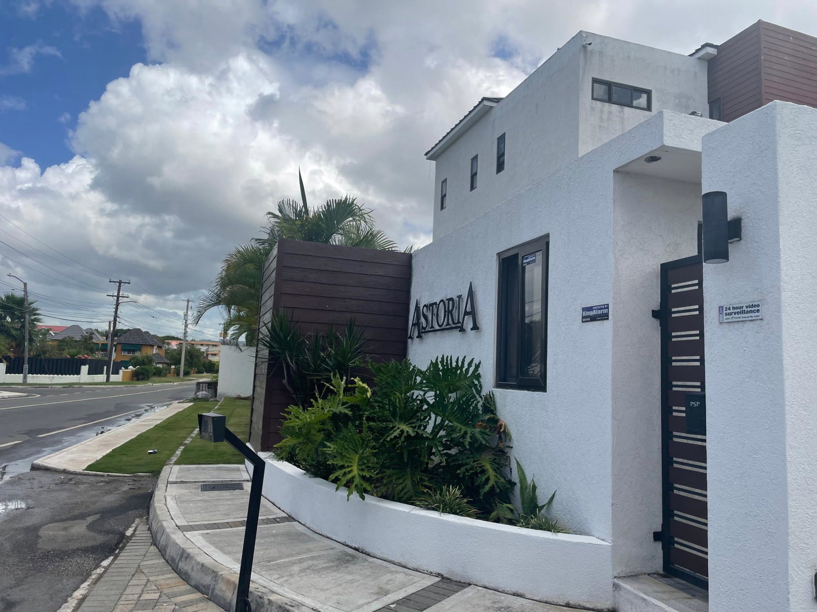 Nineteenth image of 8-6 Clieveden Ave in Kingston 6, St. Andrew, Jamaica - property is For Rent