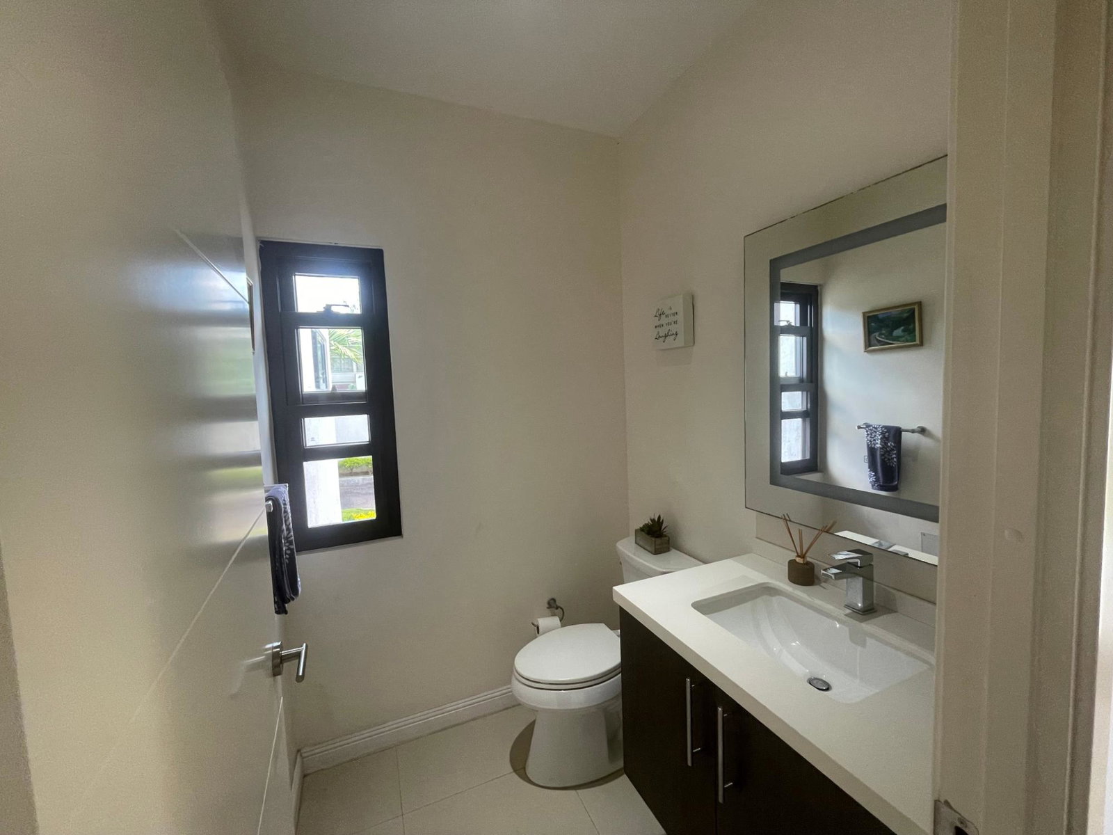 Third image of 8-6 Clieveden Ave in Kingston 6, St. Andrew, Jamaica - property is For Rent