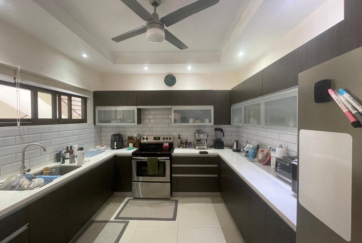 Fifth image of 8-6 Clieveden Ave in Kingston 6, St. Andrew, Jamaica - property is For Rent