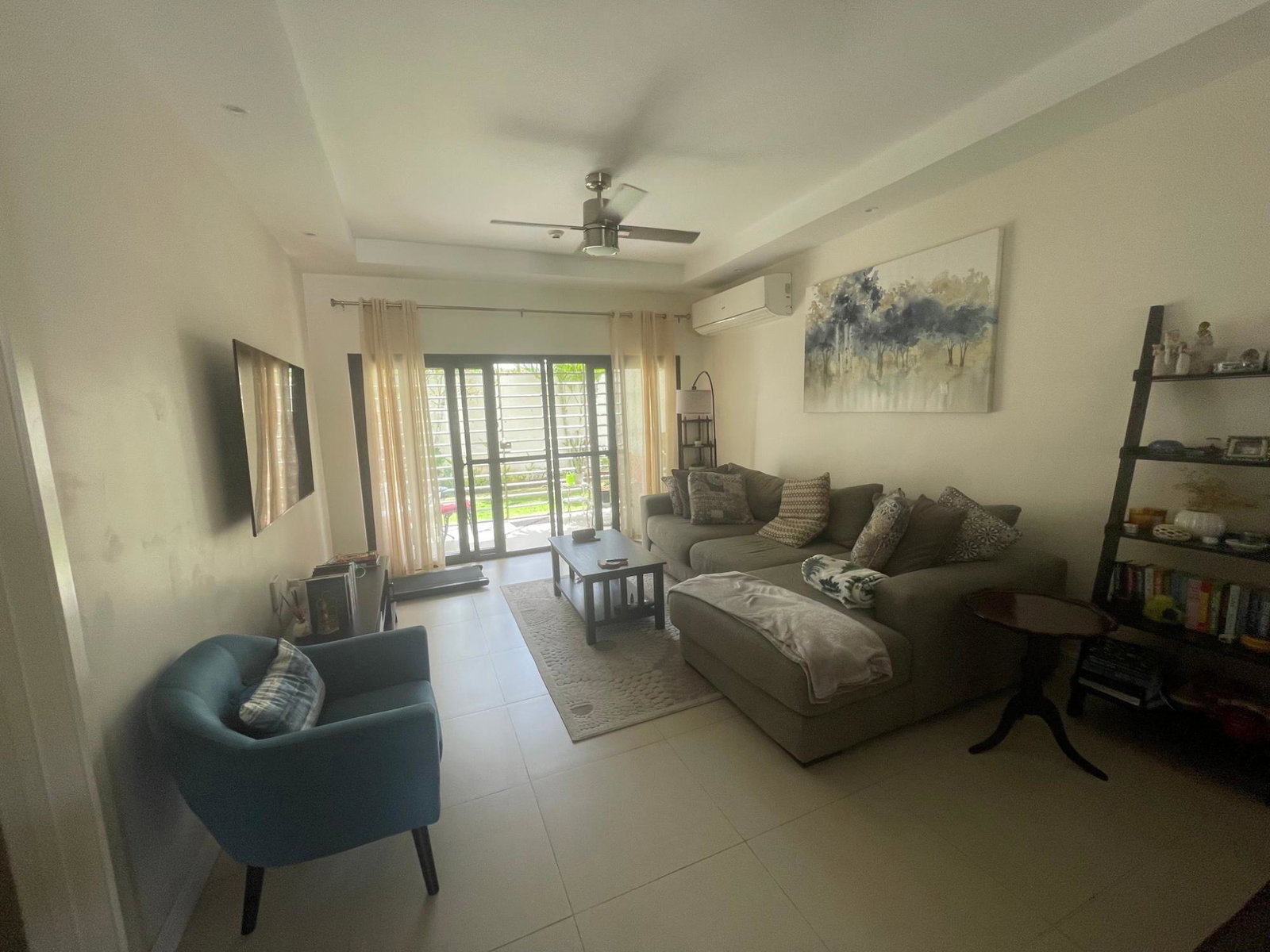 Seventh image of 8-6 Clieveden Ave in Kingston 6, St. Andrew, Jamaica - property is For Rent