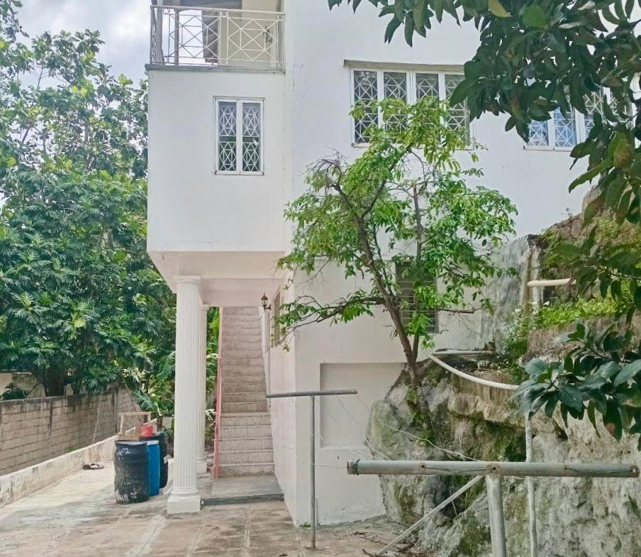 Third image of 2b-2b Grosvenor Heights,kingsto in Constant Spring P.O., St. Andrew, Jamaica - property is For Rent