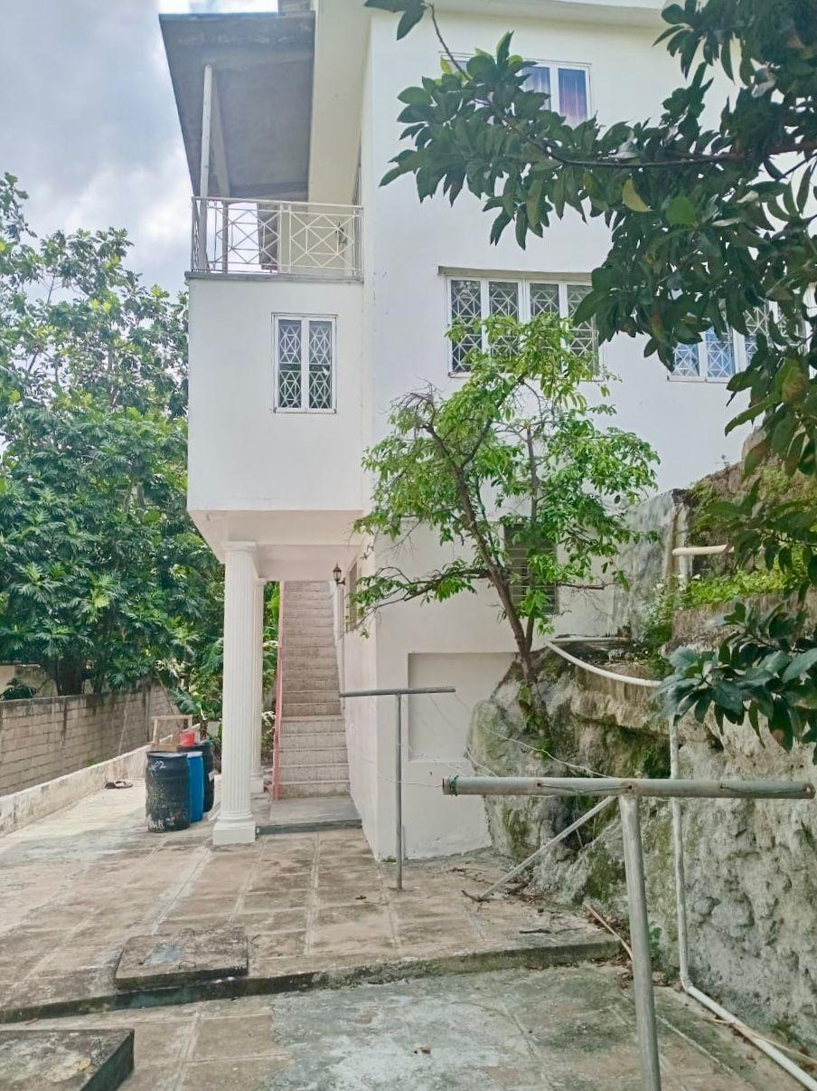 Third image of 2b-2b Grosvenor Heights,kingsto in Constant Spring P.O., St. Andrew, Jamaica - property is For Rent