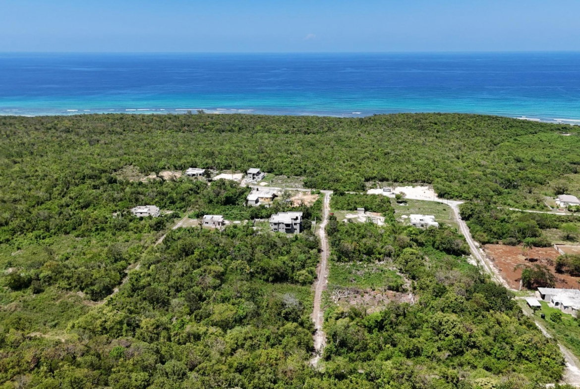 Sixth image of 430 Calabash Walk in DUNCAN BAY, Trelawny, Jamaica - property is For Sale