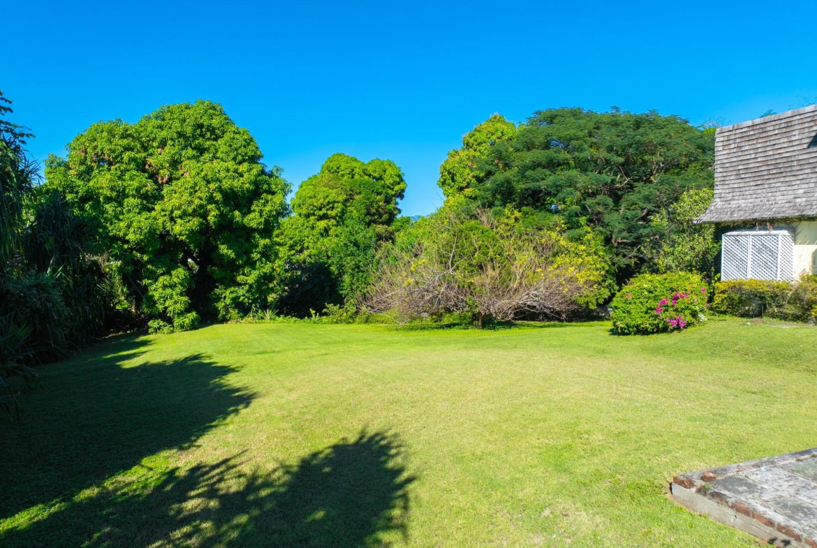 Eighth image of 5-5a Barbican in Kingston 6, St. Andrew, Jamaica - property is For Sale