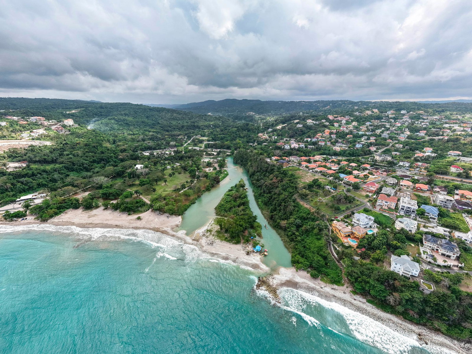 Third image of 6b Rio Nuevo, Spring Valley in Rio Nuevo, St. Mary, Jamaica - property is For Rent