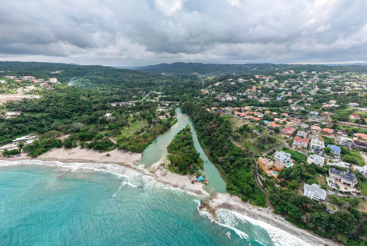 Third image of 6a Rio Nuevo, Spring Valley in Rio Nuevo, St. Mary, Jamaica - property is For Rent