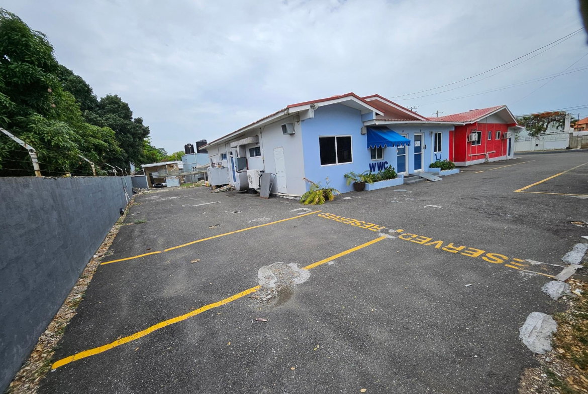 Seventh image of Windsor Avenue in Kingston 5, St. Andrew, Jamaica - property is For Sale