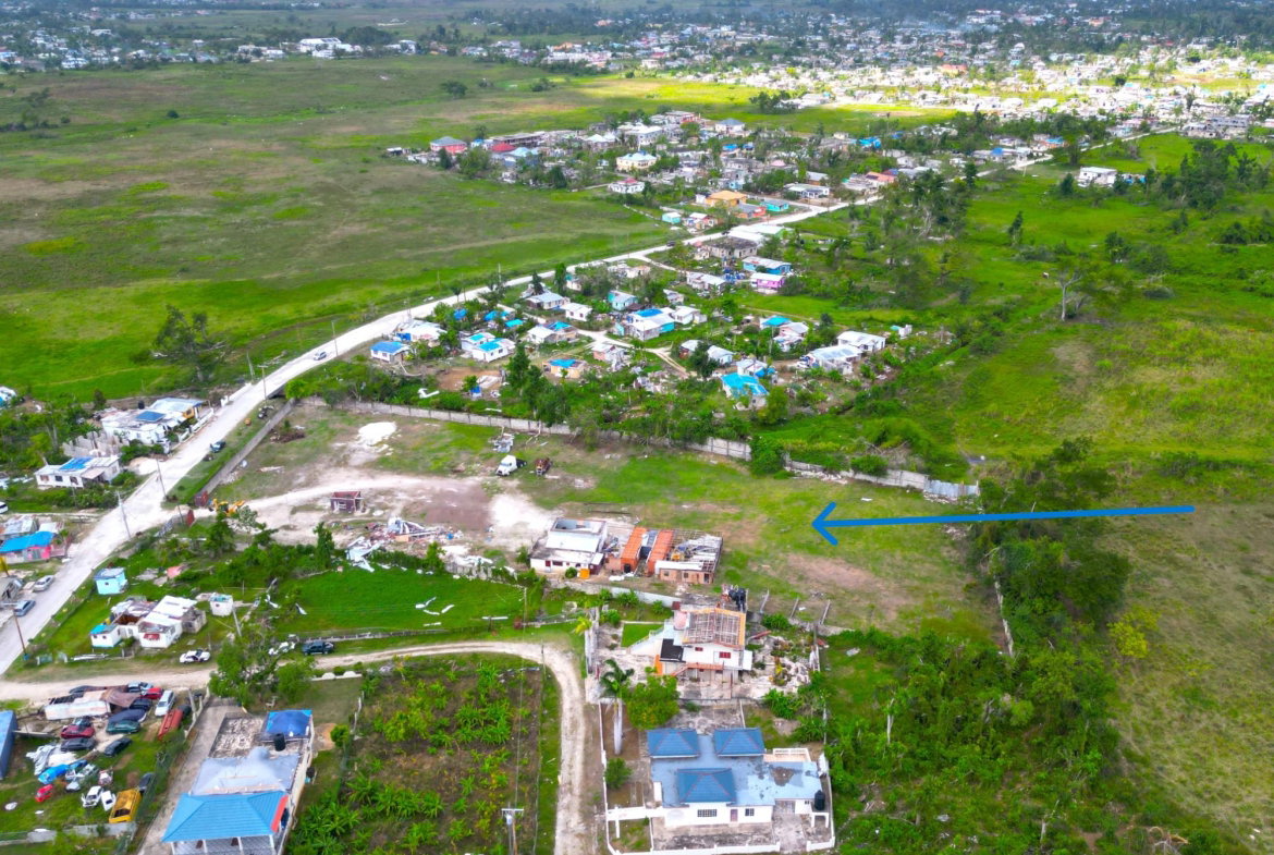 Seventh image of Smithfield Savanna la Mar in SAVANNA LA MAR, Westmoreland, Jamaica - property is For Sale