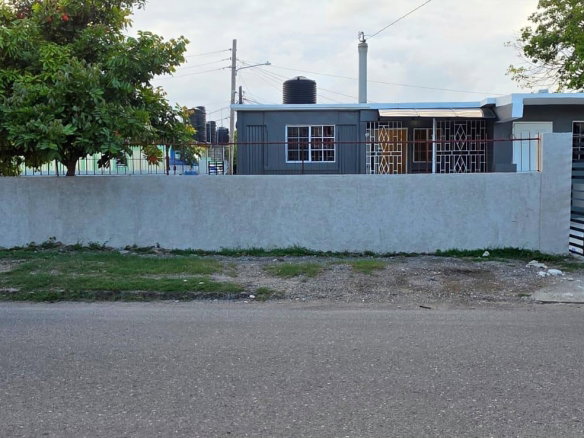 First image of 746a Benbow Avenue in Westchester, St. Catherine, Jamaica - property is For Rent