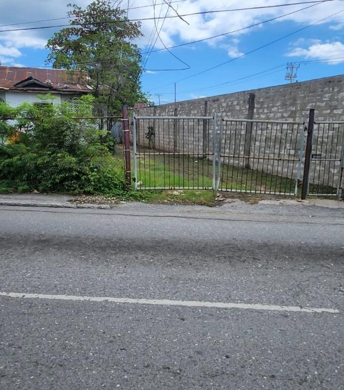 Second image of 31 Retirement Road, Lyndhurs in KINGSTON, Kingston, Jamaica - property is For Sale
