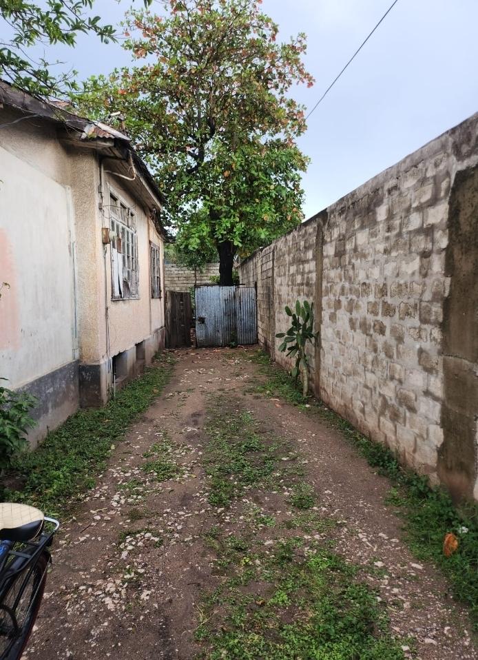 Fourth image of 31 Retirement Road, Lyndhurs in KINGSTON, Kingston, Jamaica - property is For Sale