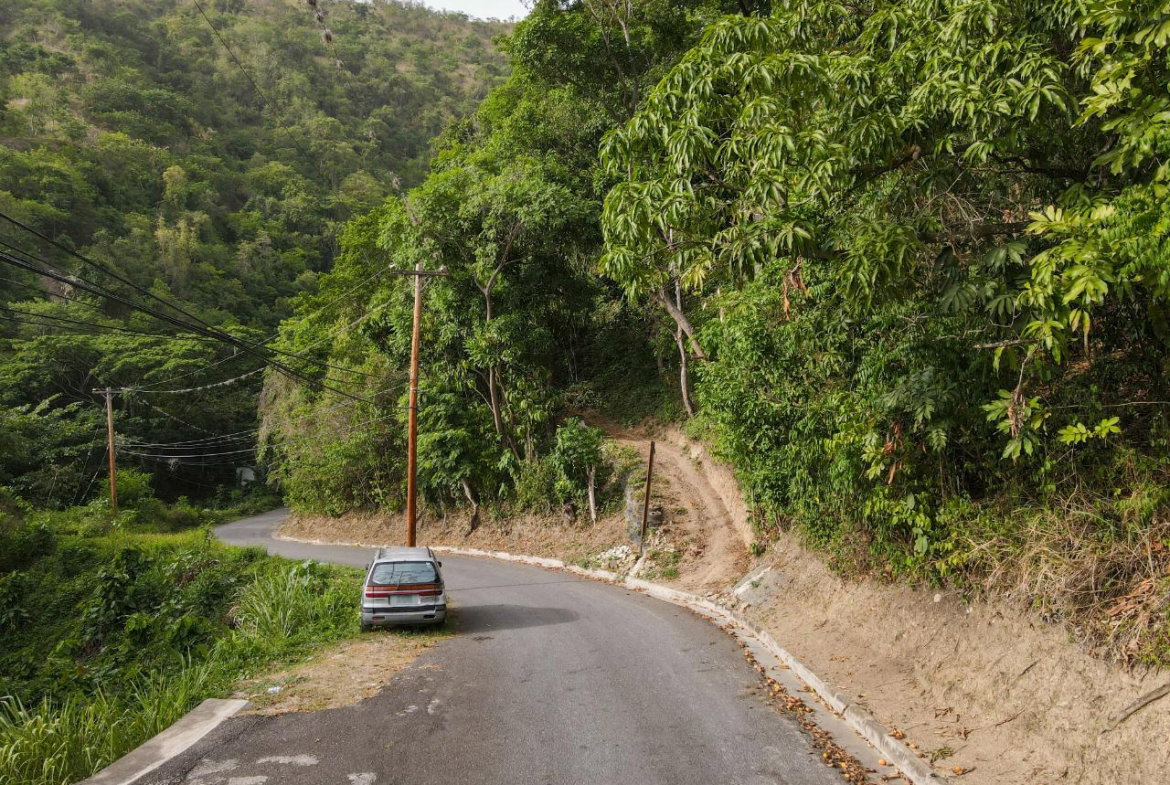 Tenth image of Barbican Heights in Kingston 6, St. Andrew, Jamaica - property is For Sale