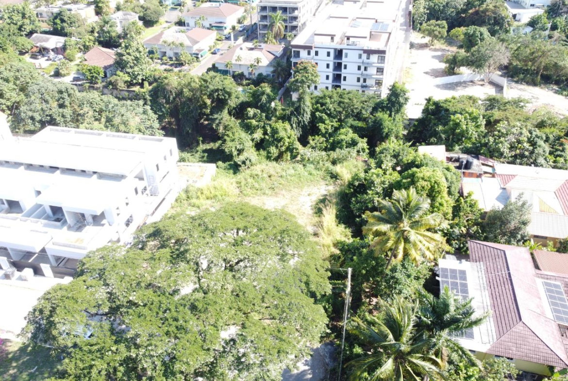 Second image of 6 Parkway Close, Waterworks in Kingston 8, St. Andrew, Jamaica - property is For Sale