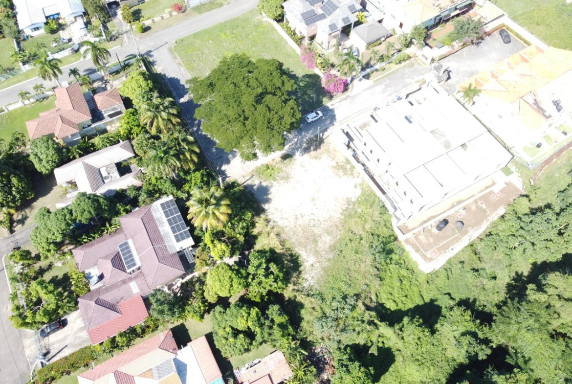 Nineteenth image of 6 Parkway Close, Waterworks in Kingston 8, St. Andrew, Jamaica - property is For Sale