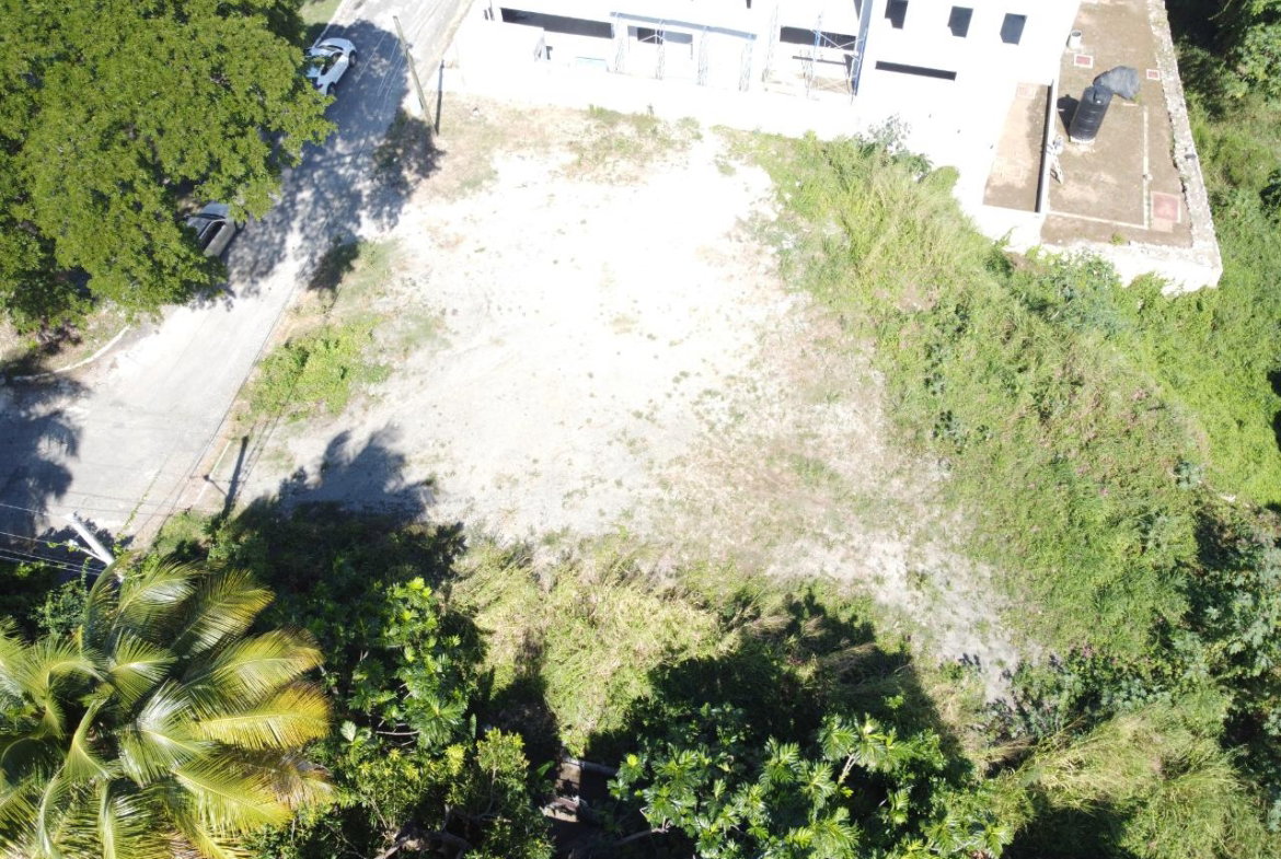 Seventh image of 6 Parkway Close, Waterworks in Kingston 8, St. Andrew, Jamaica - property is For Sale