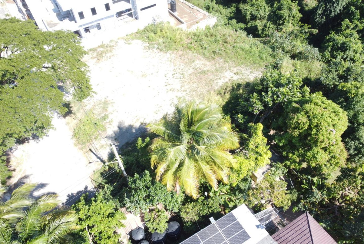 Ninth image of 6 Parkway Close, Waterworks in Kingston 8, St. Andrew, Jamaica - property is For Sale