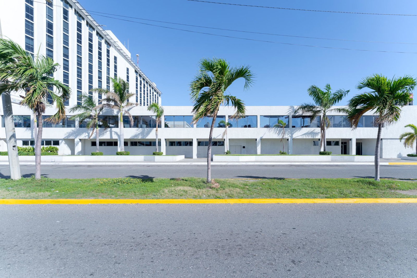 Prime-Waterfront-Commercial-Space-for-Rent-in-Downtown-Kingston Seventh image of 2-2-4 King Street in KINGSTON, Kingston, Jamaica - property is For Rent