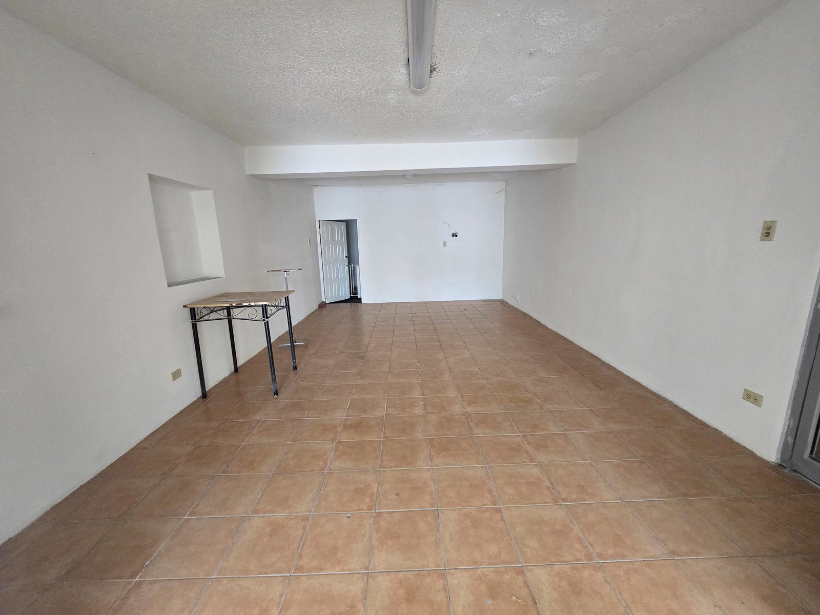 Fifth image of 88 Half Way Tree Road in Kingston 10, St. Andrew, Jamaica - property is For Rent