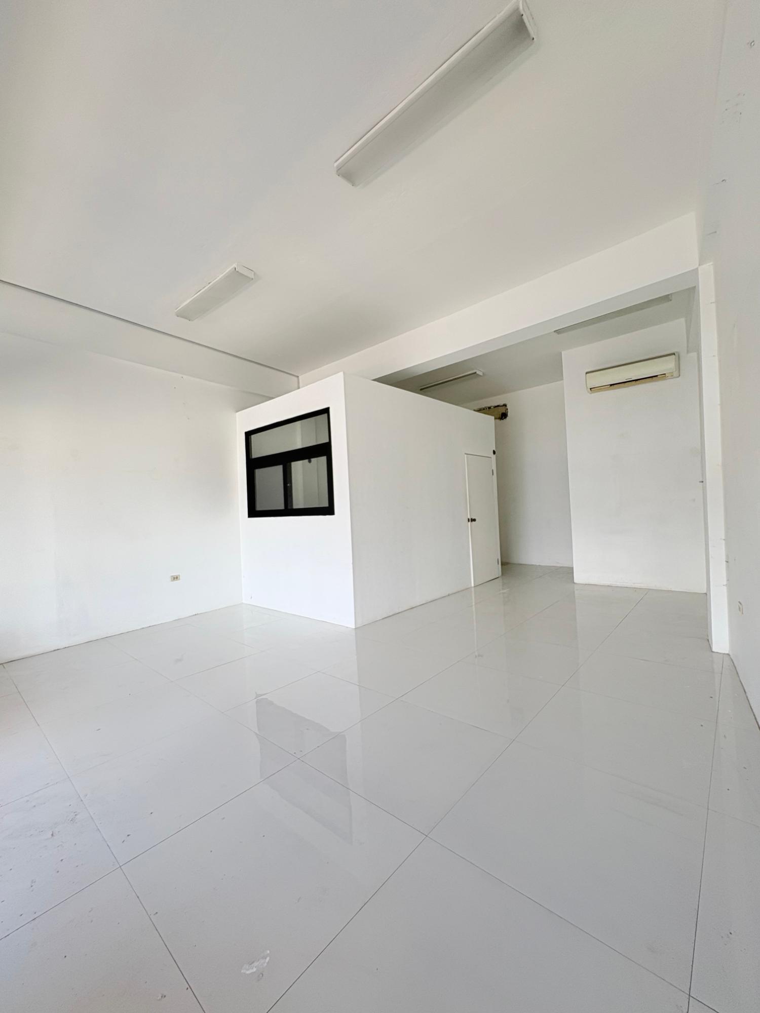 Fifth image of 15a-17 Red Hills Road in Kingston 19, St. Andrew, Jamaica - property is For Rent