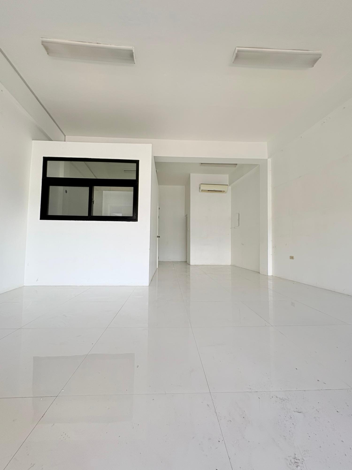 Sixth image of 15a-17 Red Hills Road in Kingston 19, St. Andrew, Jamaica - property is For Rent