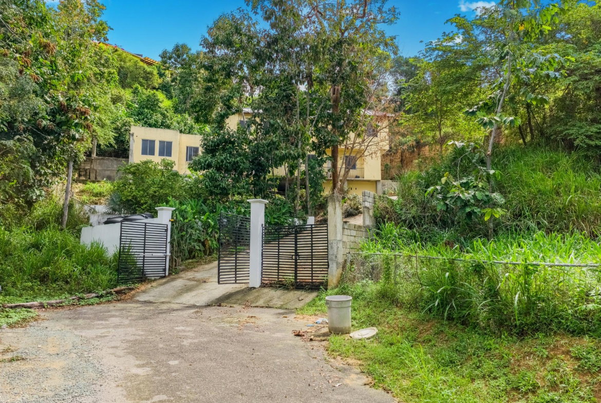 Sixteenth image of 10 Riva Way in Kingston 6, St. Andrew, Jamaica - property is For Sale