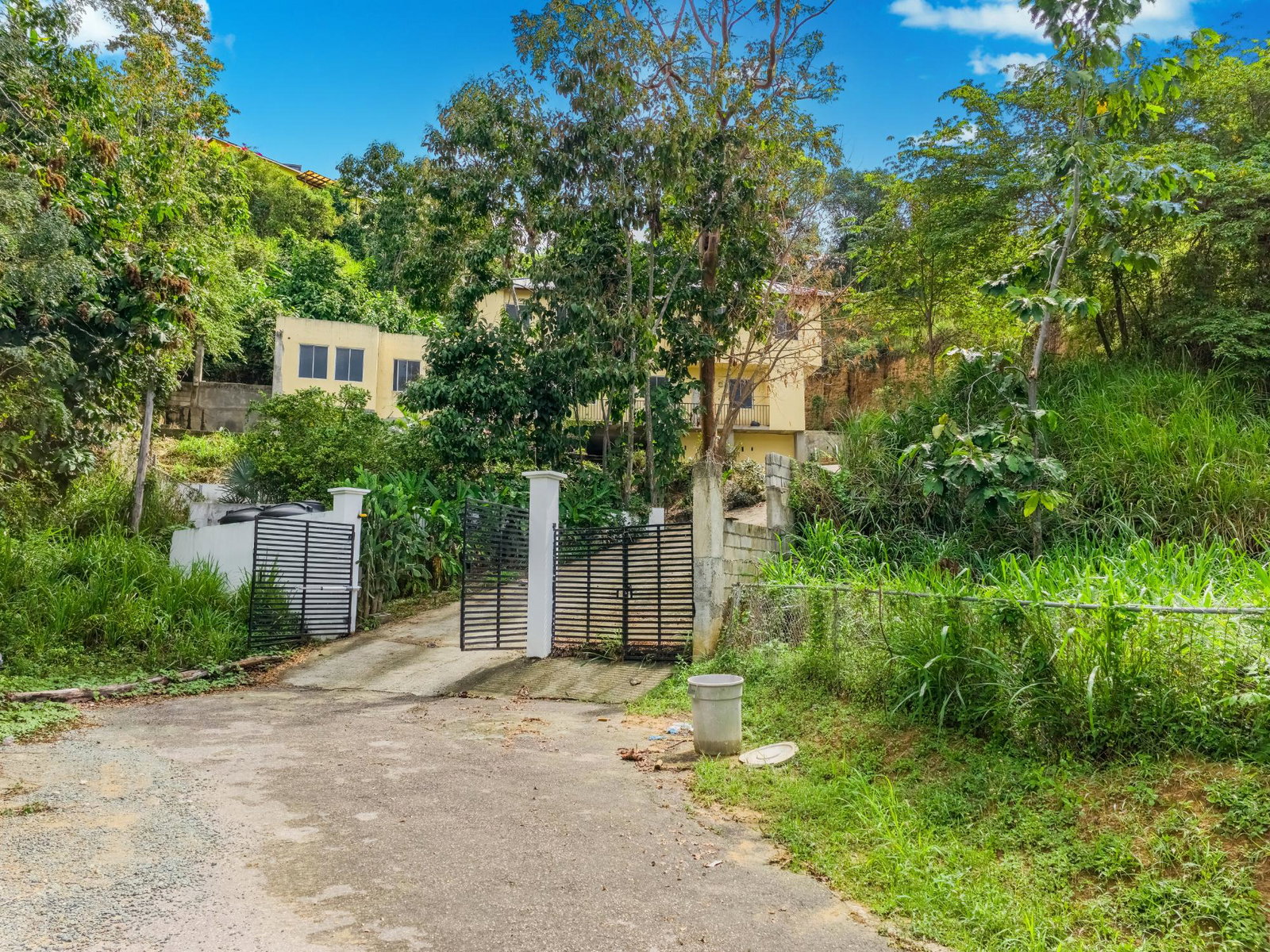 Sixteenth image of 10 Riva Way in Kingston 6, St. Andrew, Jamaica - property is For Sale