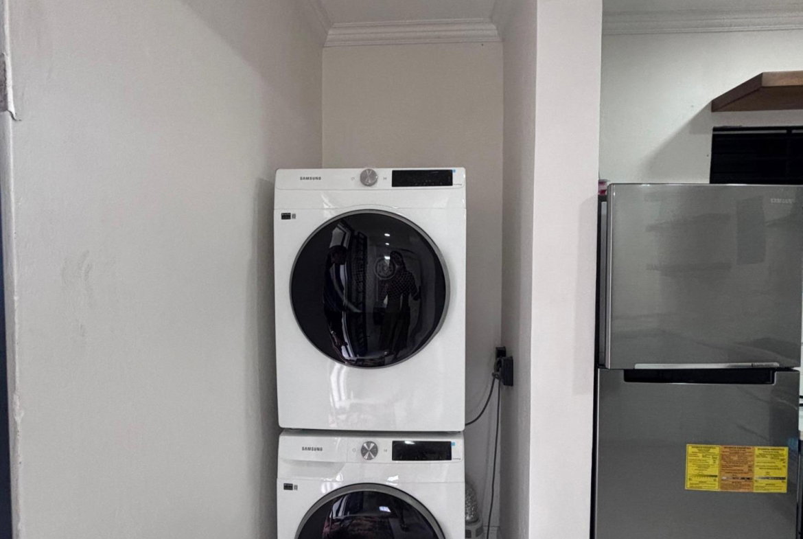 Thirteenth image of 7-9 Annette Crescent, Kingsto in Kingston 10, St. Andrew, Jamaica - property is For Rent