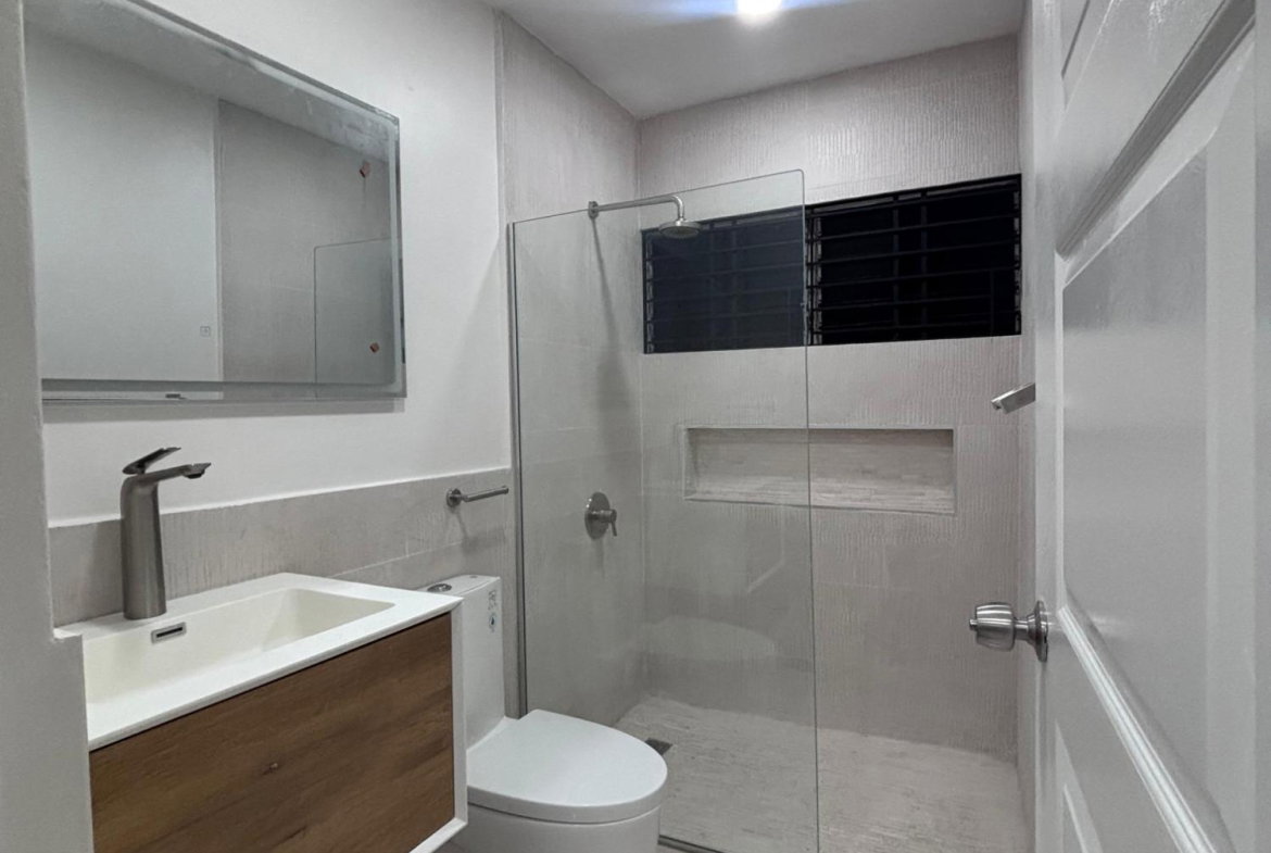 Seventeenth image of 7-9 Annette Crescent, Kingsto in Kingston 10, St. Andrew, Jamaica - property is For Rent