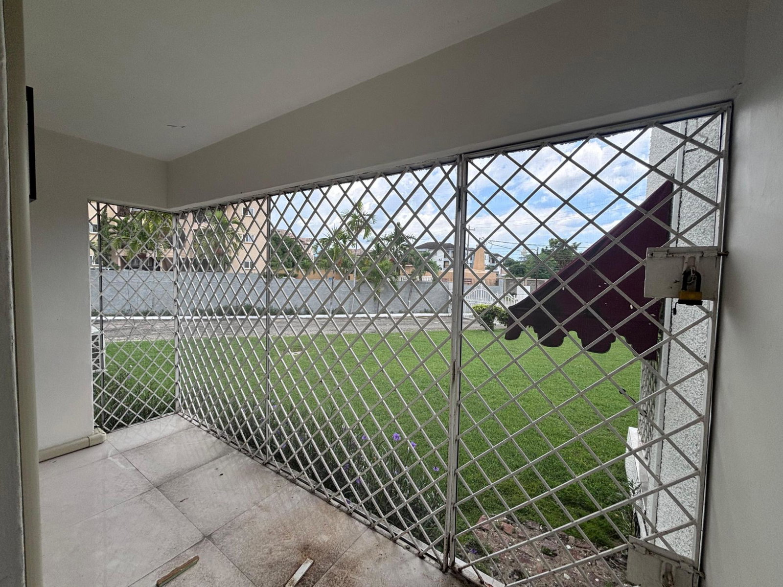 Eighteenth image of 7-9 Annette Crescent, Kingsto in Kingston 10, St. Andrew, Jamaica - property is For Rent