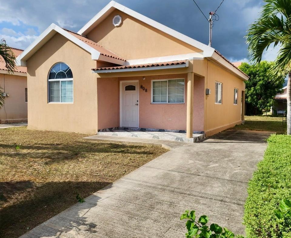 First image of 8 Gary Player Circle in Spanish Town, St. Catherine, Jamaica - property is For Rent