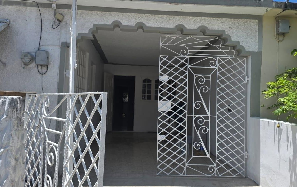 Second image of 945 Marble Close in Spanish Town, St. Catherine, Jamaica - property is For Rent