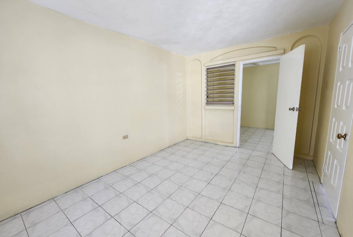 Eleventh image of 945 Marble Close in Spanish Town, St. Catherine, Jamaica - property is For Rent