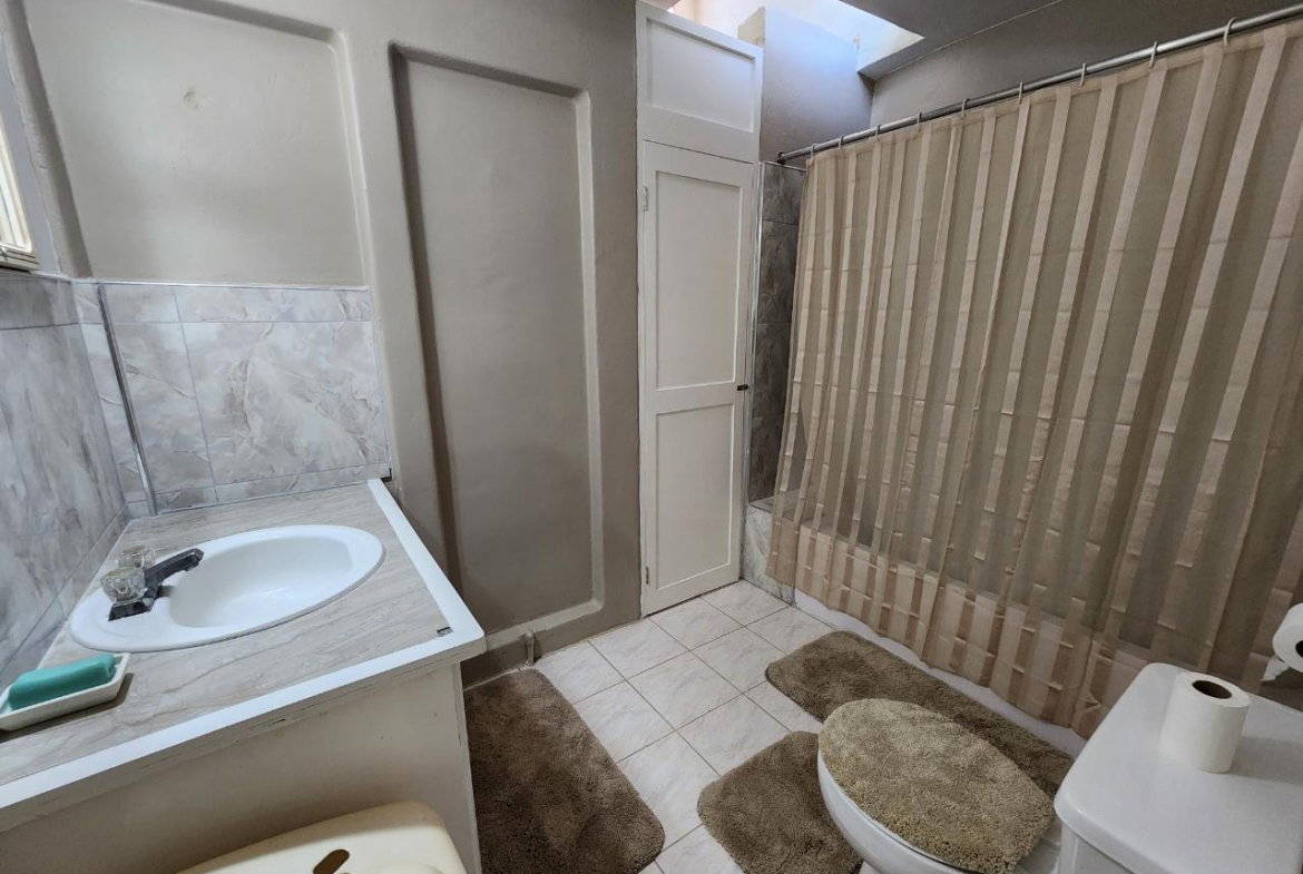 Seventeenth image of 945 Marble Close in Spanish Town, St. Catherine, Jamaica - property is For Rent