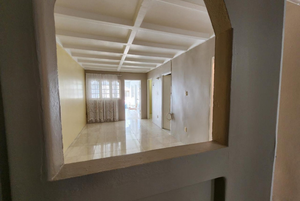 Fourth image of 945 Marble Close in Spanish Town, St. Catherine, Jamaica - property is For Rent
