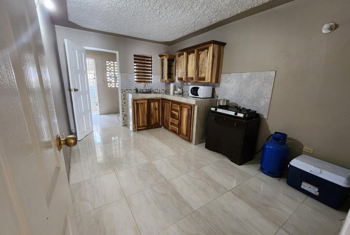 Fifth image of 945 Marble Close in Spanish Town, St. Catherine, Jamaica - property is For Rent