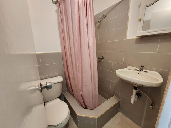 Eighth image of 945 Marble Close in Spanish Town, St. Catherine, Jamaica - property is For Rent
